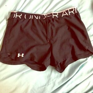 Women’s Medium Under Armour Shorts